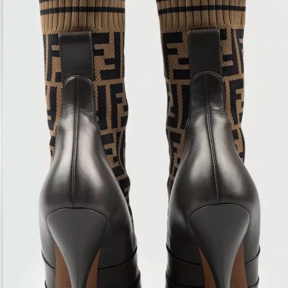 FENDI BOOTS - Picture 3 of 5